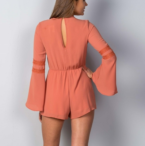 😻😻 S/M/L CORAL LACED BOHO ROMPER - Picture 3 of 5